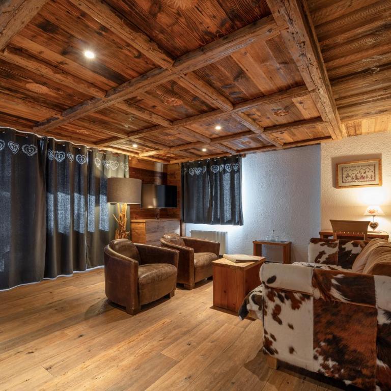 Hôtel Le Grand Chalet - Suite im Chalet mit Balkon und Bergblick - 1