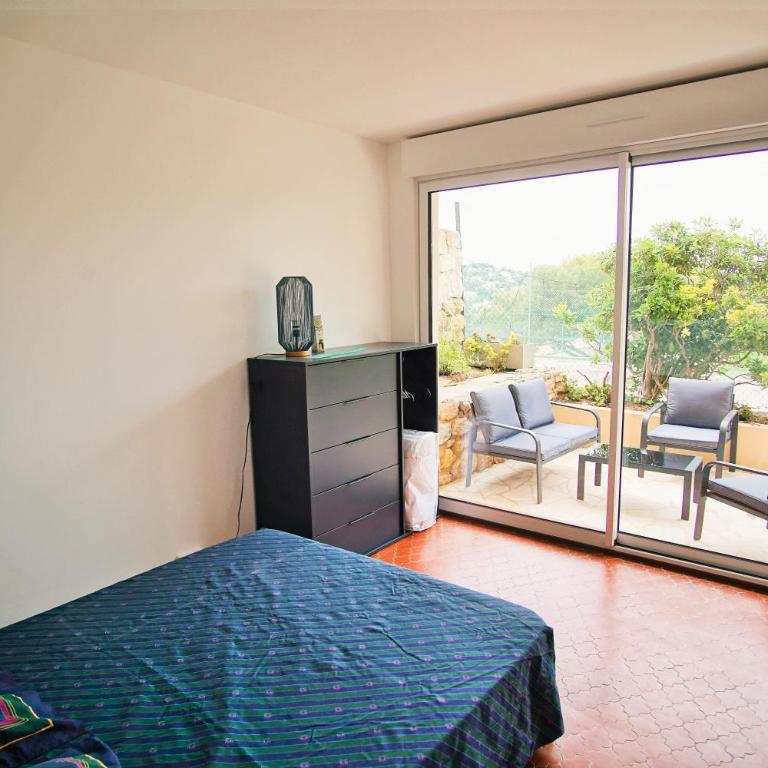 Au cœur du port de Saint-Mandrier, piscine, tennis, charme et confort - Apartment mit 1 Schlafzimmer - 8