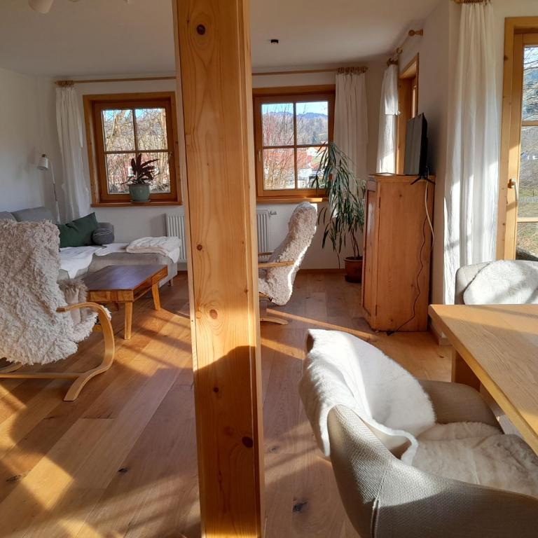 Neueröffnung, 2 wunderschöne Ferienwohnungen im Grünen - Apartment mit 2 Schlafzimmern und Terrasse - 13