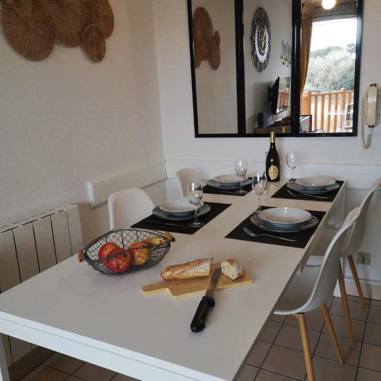 Belle vue - One-Bedroom Apartment - 13