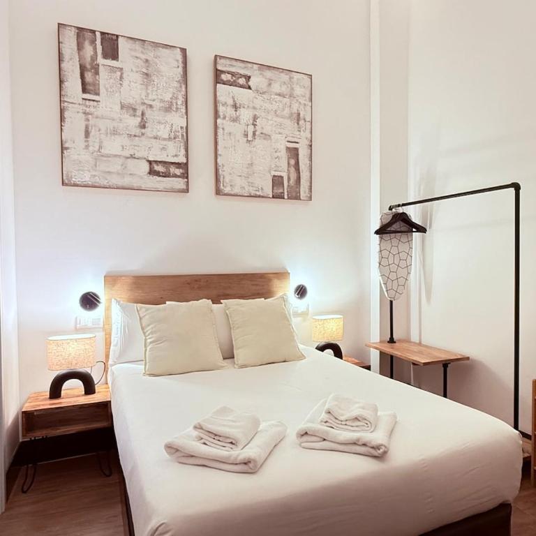 Boho Royal Retreat Steps from the Royal Palace - One-Bedroom Apartment - 4