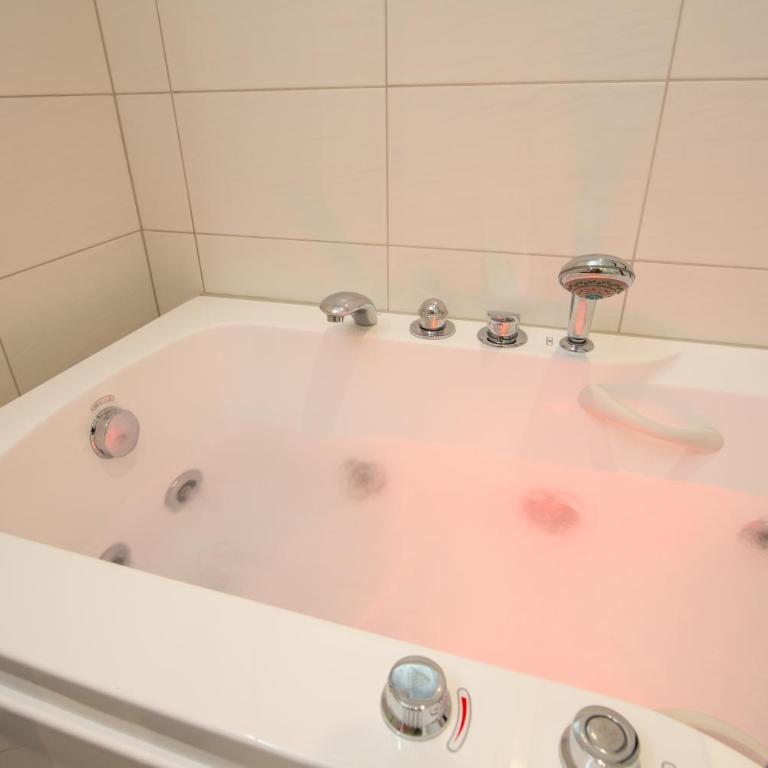 Fiesch, Ferienwohnung mit Aussensitzplatz - Studio mit Terrasse - 5