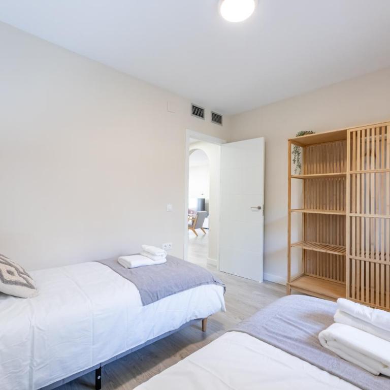 VB Ave Marina Front SeaViews 2BR - Two-Bedroom Apartment with Sea View - 9