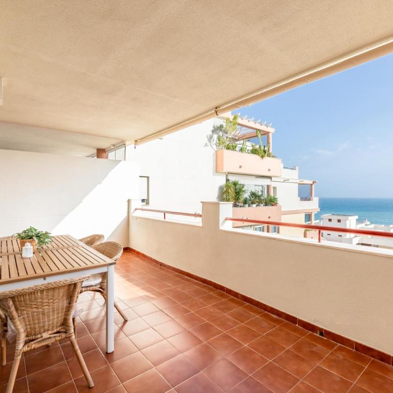 VB Ave Marina Front SeaViews 2BR - Two-Bedroom Apartment with Sea View - 15