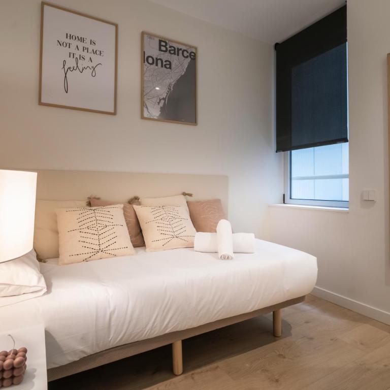 CATERINA Bac de Roda - Three-Bedroom Apartment - 3