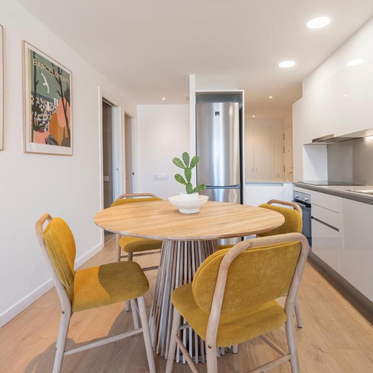 CATERINA Bac de Roda - Three-Bedroom Apartment - 6