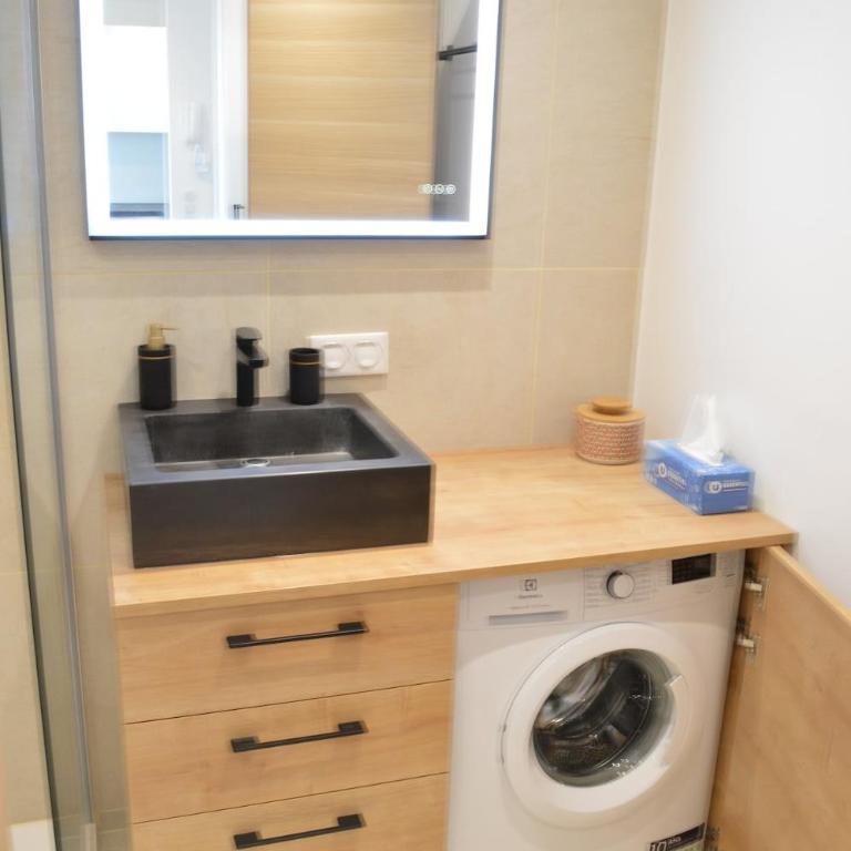 Appartement 2P vue mer Antibes - One-Bedroom Apartment - 10