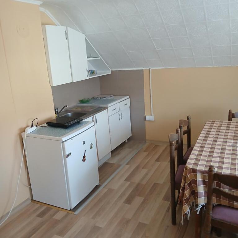 Kovačević apartman - Dupleks Četvorokrevetna Soba - 11
