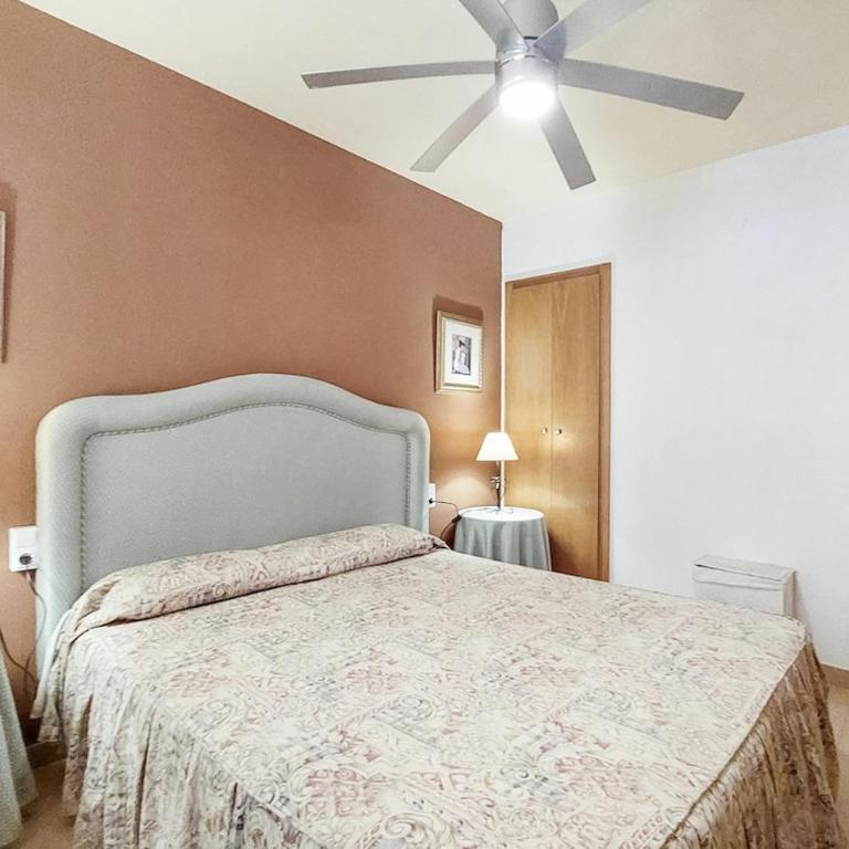 3 bedroom gorgeous apartment in Benicasim - Three-Bedroom Apartment - 8