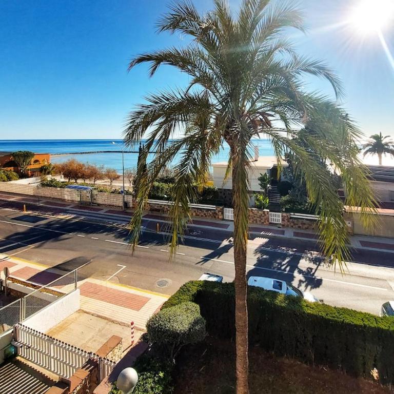 3 bedroom gorgeous apartment in Benicasim - Three-Bedroom Apartment - 12
