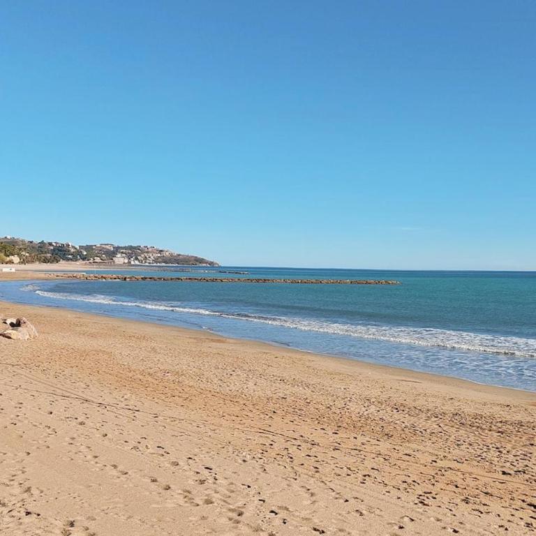 3 bedroom gorgeous apartment in Benicasim - Three-Bedroom Apartment - 17