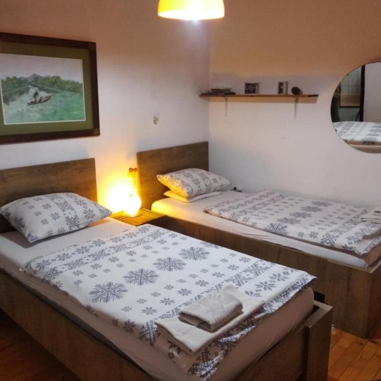 Two babies - Standard Double Room - 1