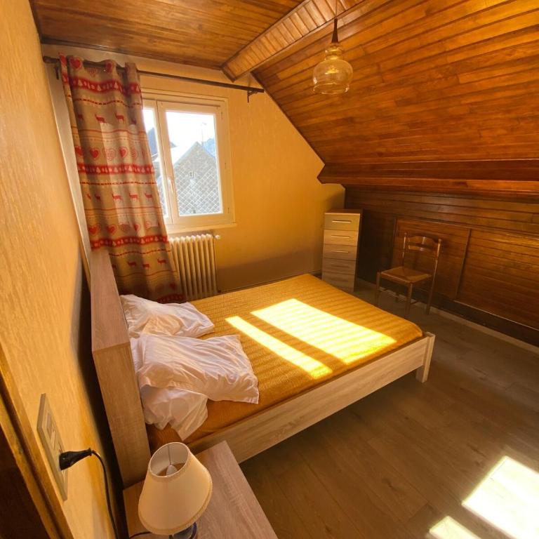 Charmant appartement 4 personnes - idéalement situé au Mont-Dore - Villa Planet 4 - Two-Bedroom Apartment - 4