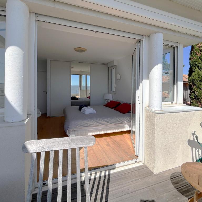 Villa front Bassin, accès plage privée, piscine - Villa - Vue sur Mer - 13
