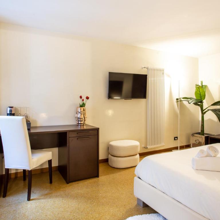 Luxury Apartment in San Marco, Venice - One-Bedroom Apartment - 12