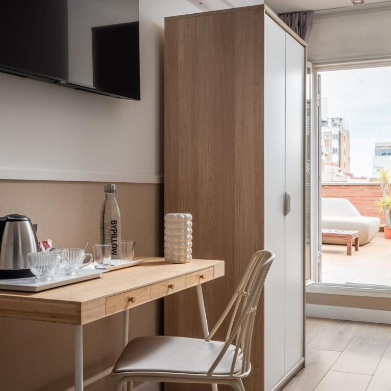 BYPILLOW House - Double Room with Terrace - 5