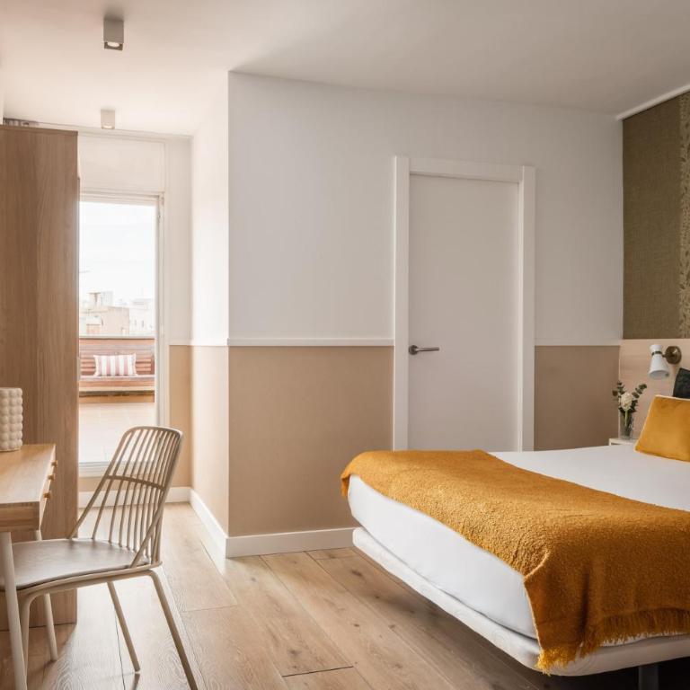 BYPILLOW House - Double Room with Terrace - 1