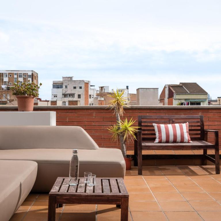 BYPILLOW House - Double Room with Terrace - 4