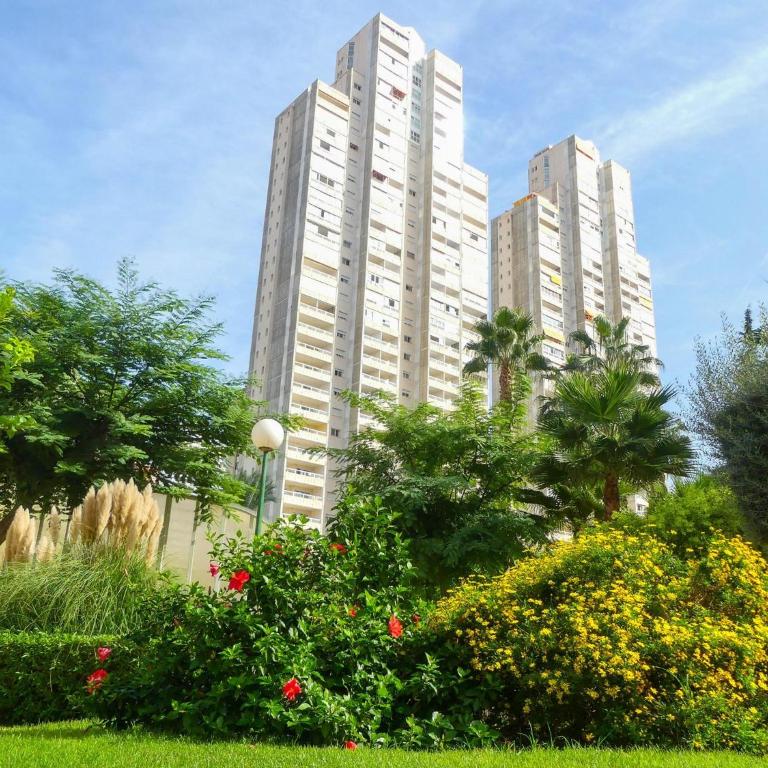 2 bedroom apartment comfort with airconditioning - max 6 guests - Two-Bedroom Apartment with Pool View - 27
