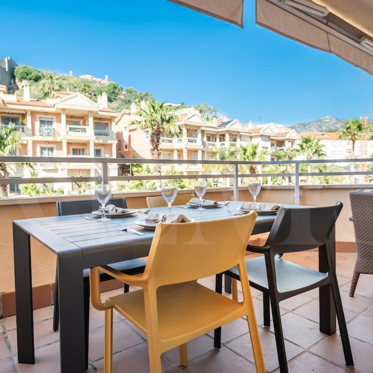 Seaside stay with large terrace, pool & parking REMS - Apartamento de 3 dormitorios - 2