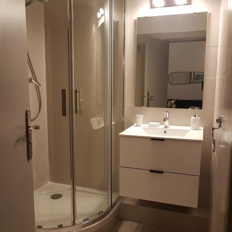 Cannes centre - Vieux port - Appartement 1 Chambre - 6