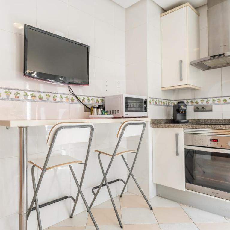 Seaside stay with large terrace, pool & parking REMS - Apartamento de 3 dormitorios - 19