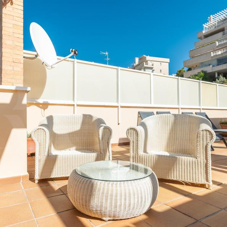 Seaside stay with large terrace, pool & parking REMS - Apartamento de 3 dormitorios - 24