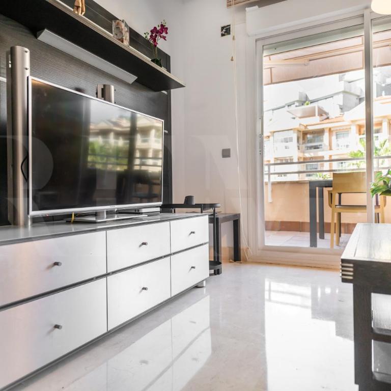 Seaside stay with large terrace, pool & parking REMS - Apartamento de 3 dormitorios - 31