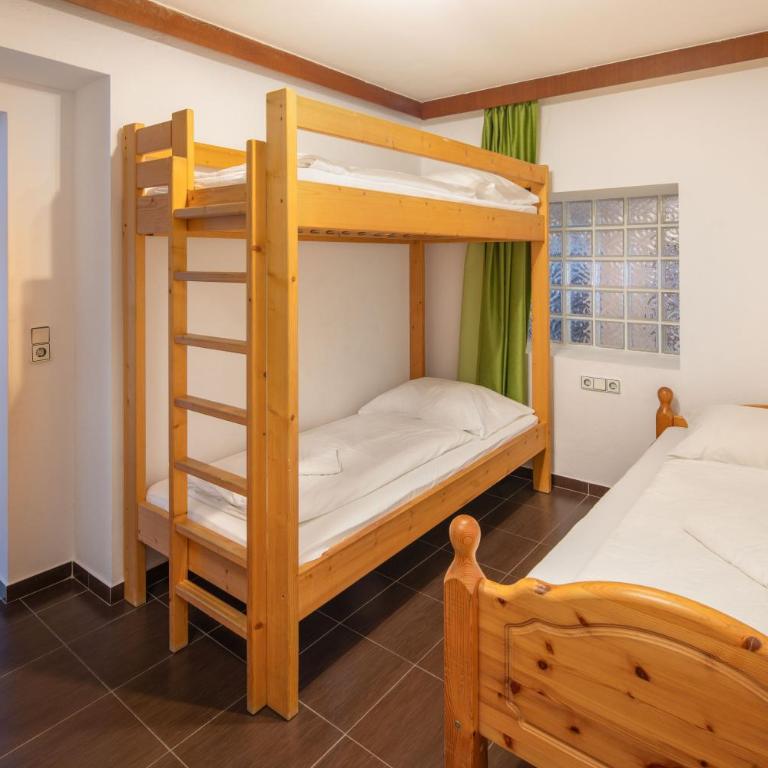 Hotel Sonnhof Rauris - Familienzimmer mit Balkon - 5
