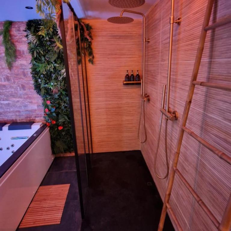 Jungle Love Loveroom avec Balnéo à 10 min de Disneyland Paris - Apartamento de 1 dormitorio - 5