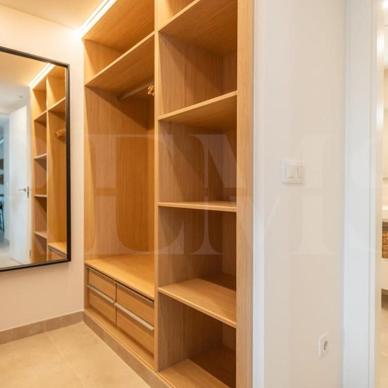 Elegant 2 bedroom gem with terrace and parking REMS - Apartamento de 2 dormitorios - 26