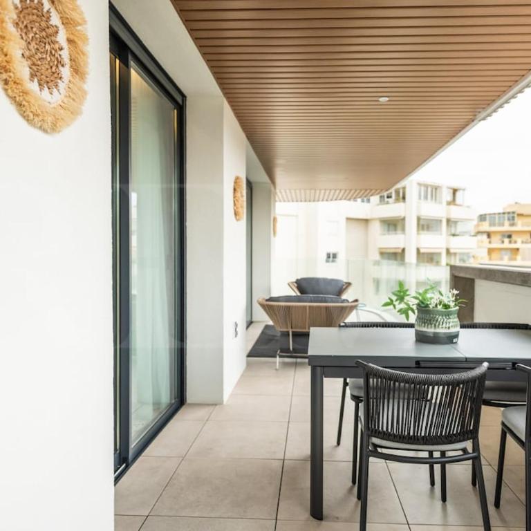 Elegant 2 bedroom gem with terrace and parking REMS - Apartamento de 2 dormitorios - 3