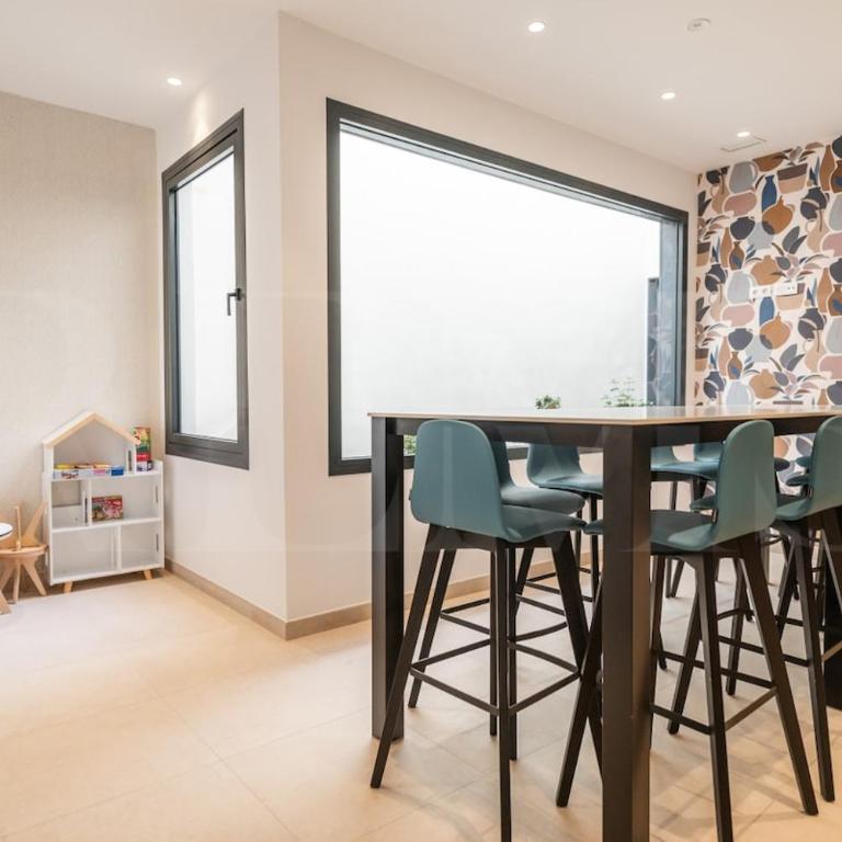 Elegant 2 bedroom gem with terrace and parking REMS - Apartamento de 2 dormitorios - 21