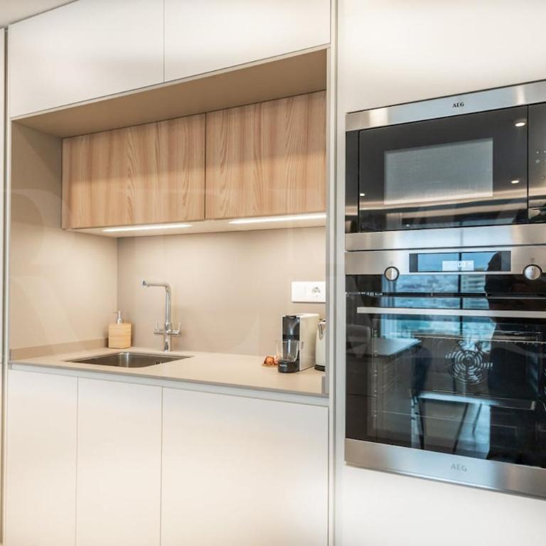 Elegant 2 bedroom gem with terrace and parking REMS - Apartamento de 2 dormitorios - 35