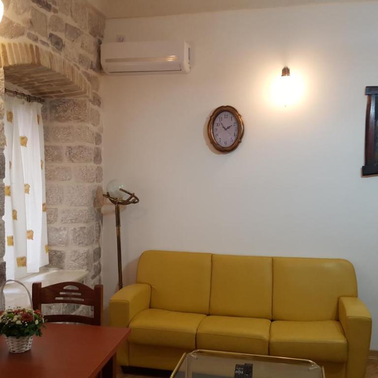 Apartments Popovic - Large Studio with Sofa Bed - 2
