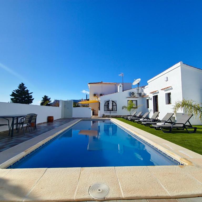 La Novela 4 - by Holiday Rentals Villamar - Villa - 32