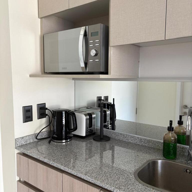 Comfortable and centrally located apartment - One-Bedroom Apartment - 3