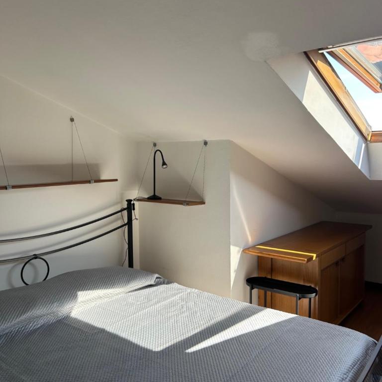 Piccolo Attico Porta Nuova - Appartamento con 2 Camere da Letto - 13