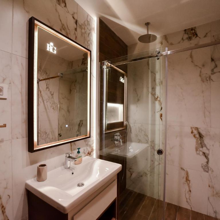 Royal Zlatilux Apartmani - Apartman sa 1 Spavaćom Sobom - 24