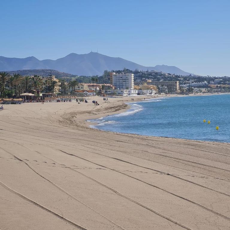 Beach Front La Cala Penthouse studio Apartment - Apartamento de 1 dormitorio - 27