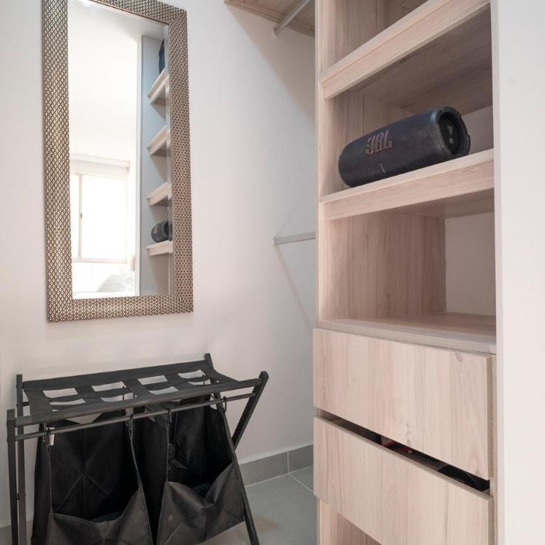 Modern apartment minutes from the beach - Apartamento de 2 dormitorios - 14