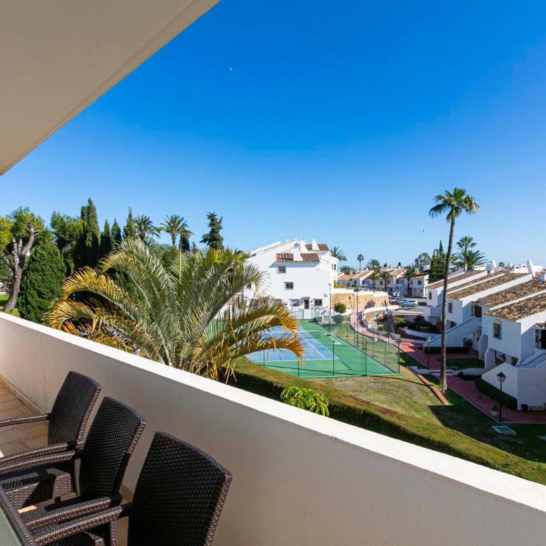 MARBELLA HOME RENTALS - Puerto Banus, Spacious 3BR apartment - Apartamento de 3 dormitorios - 18