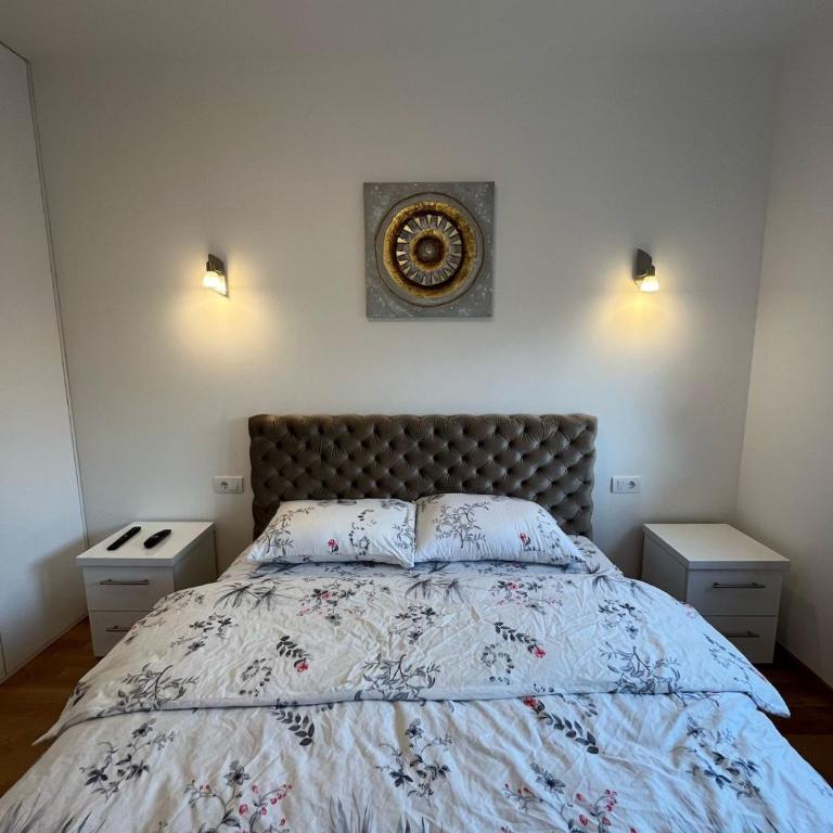 Lux apartment Rose - Two-Bedroom Standard Apartment - 16
