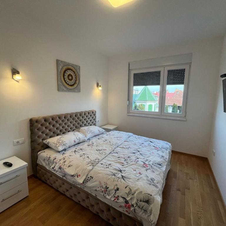 Lux apartment Rose - Two-Bedroom Standard Apartment - 30