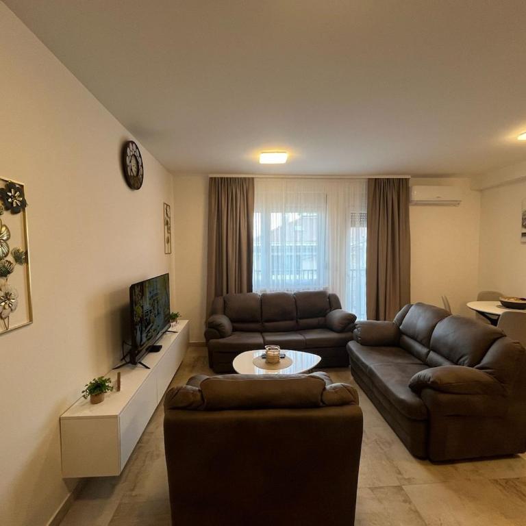 Lux apartment Rose - Two-Bedroom Standard Apartment - 32