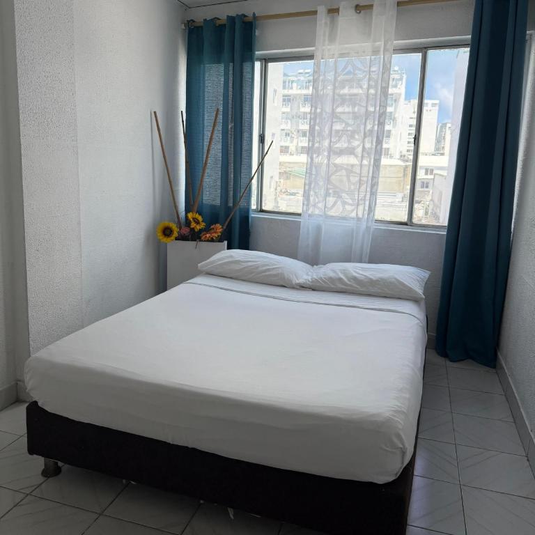 Aparta Hotel Fama - Habitación Cuádruple Estándar - 1