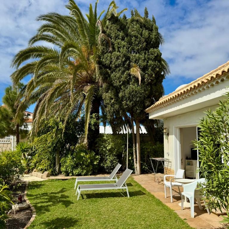 Villa Casa Lilo, en jardin grande,con una gran piscina, con pérgola y barbacoa - Villa de 1 dormitorio - 25