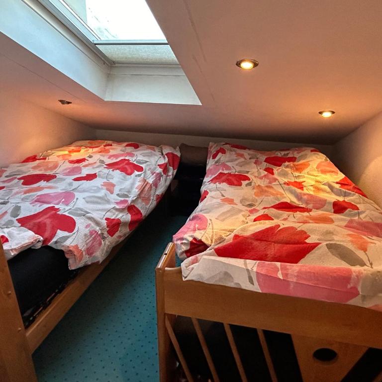 Wohnen & Bergblick - Two-Bedroom Apartment - 18