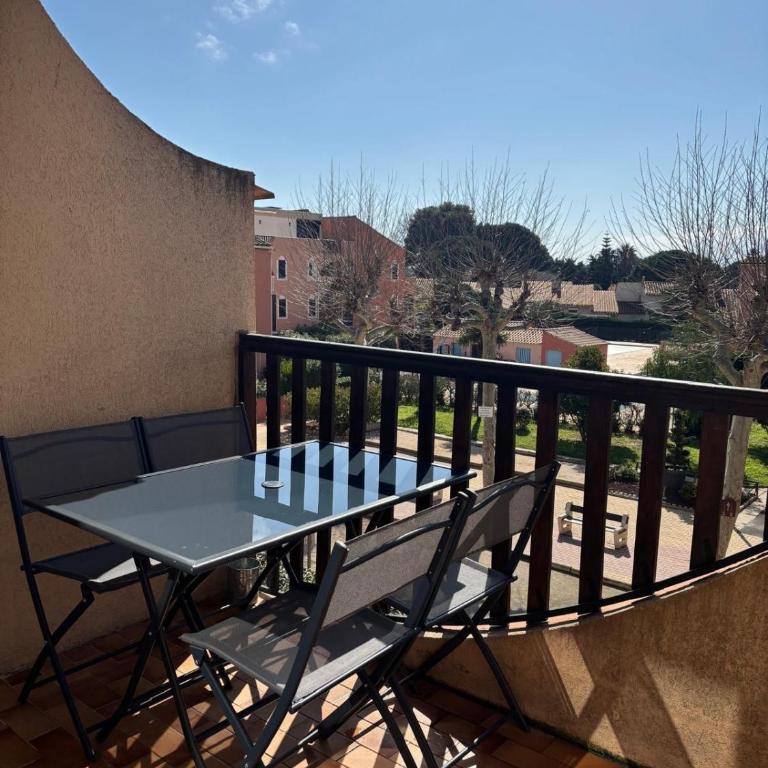 Appartement avec piscines - Two-Bedroom Apartment - 7