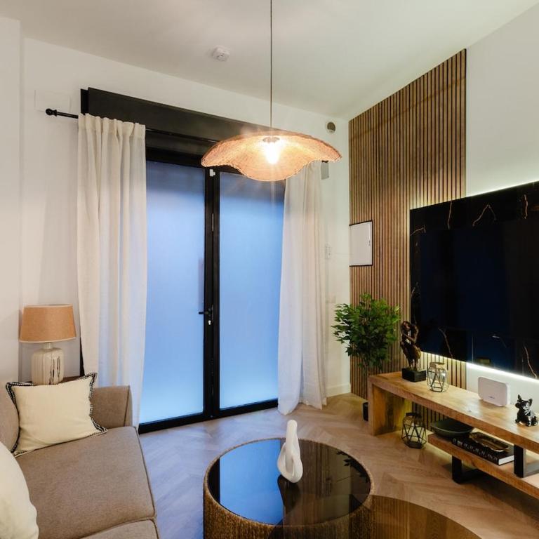 Luxury central apartment - One-Bedroom Apartment - 4